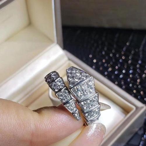bvlgari 宝格丽白金满天星钻石蛇形戒指