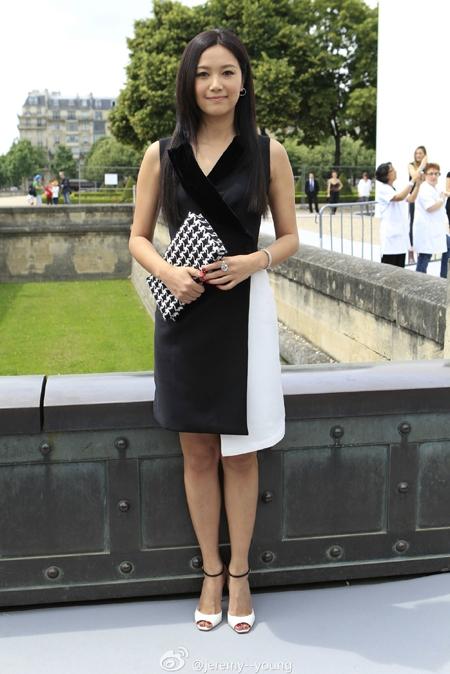 徐静蕾"已婚"激起千层浪 黄立行调侃月月婚?