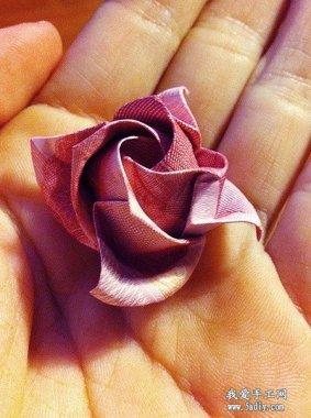 100种纸玫瑰的折法之首:如何用