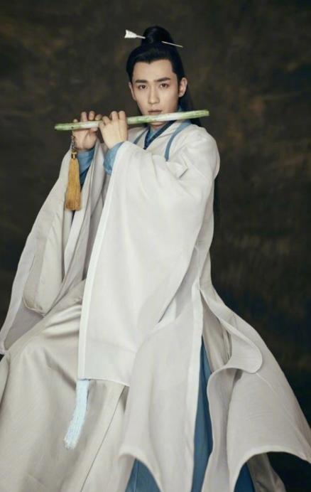 男星吹笛子古装:胡歌沉稳,杨洋俊俏,马天宇忧伤!