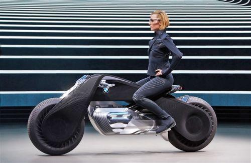 宝马发布next 100摩托车:就算车震也不会翻(组图)
