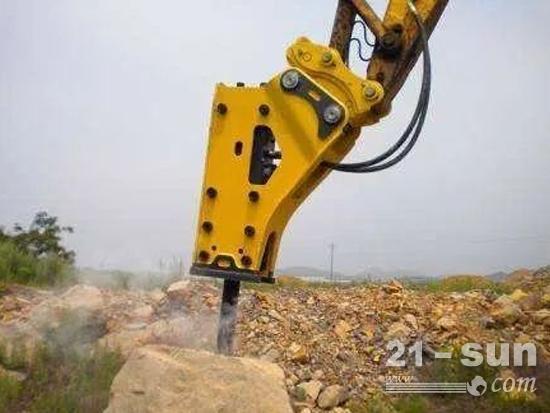 如何使用液压破碎锤才能不伤挖机 -- 中国工程机械商贸网