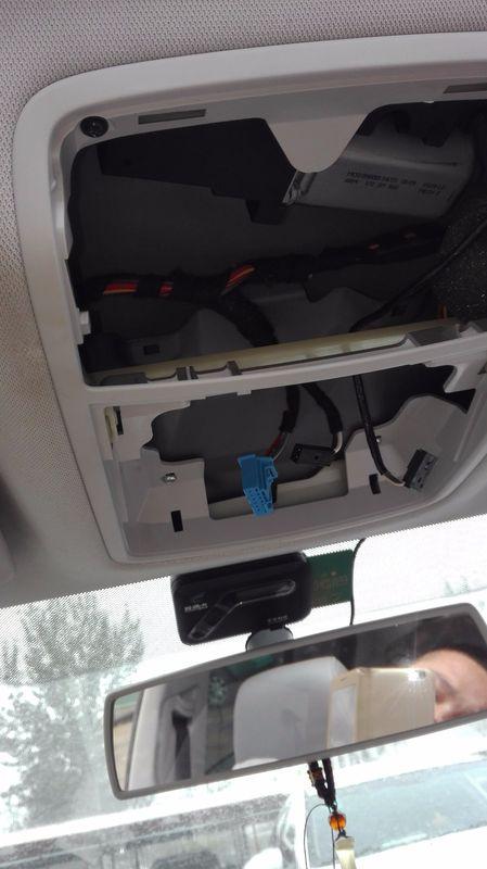 途观车顶眼镜盒怎么拆?