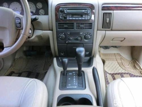 2004款 大切诺基 4700 4.7 自动 四驱