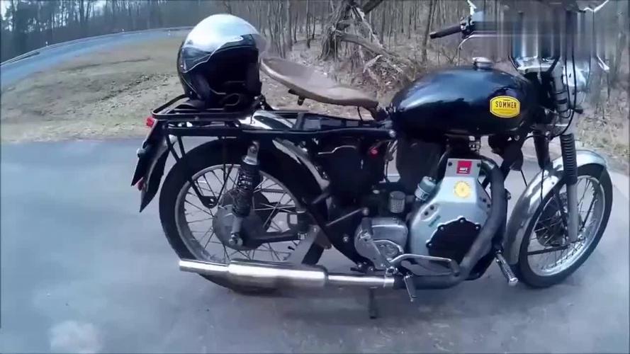 老外启动烧柴油的摩托车你们猜之后会怎么样