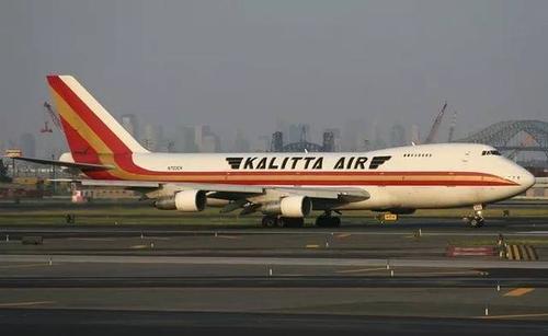 美国率先行动,这次美国政府派出了一架卡利塔货运航空(kalitta air)