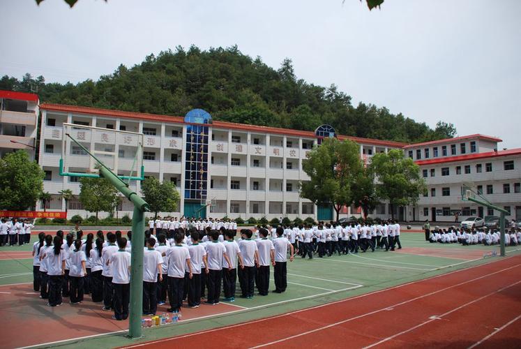 十堰市柳林中学2014年军训开营啦(图文)