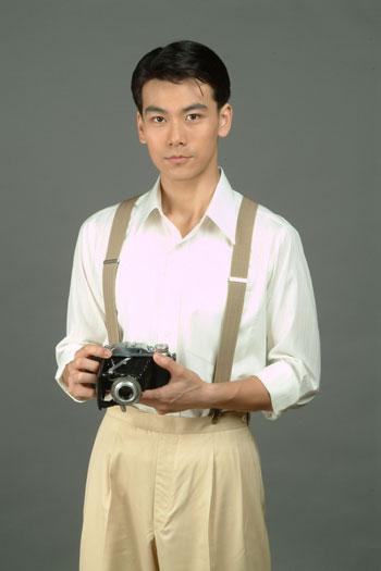 "落跑好男儿"现身《小娘惹》 戴阳天成人气王