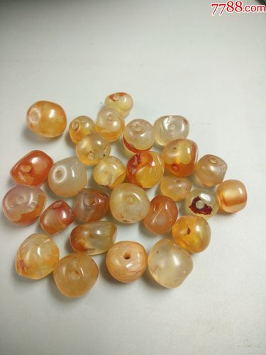清代老玛瑙随形珠子