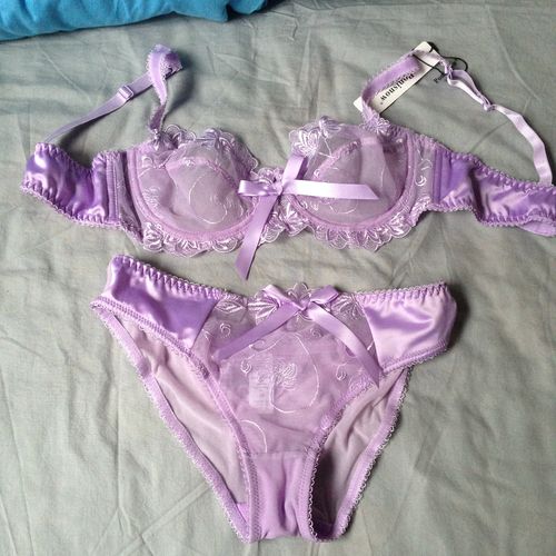 性感蕾丝内衣超薄款透明文胸套装女士大码胸罩网纱刺诱惑夏季深v 48.