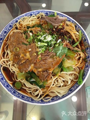 清真东方宫兰州牛肉拉面(张掖旗舰店)精品牛肉干拌图片 - 第1张