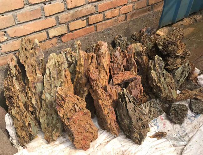 批发鱼缸松皮石 水族箱造景鱼缸装饰造景松皮石石虎皮