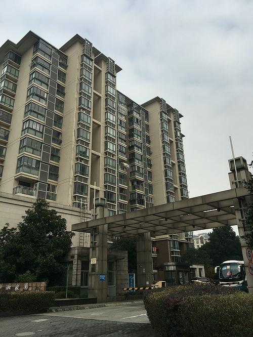 【长宁区】【淞虹路地铁口】【金淞家园】招租