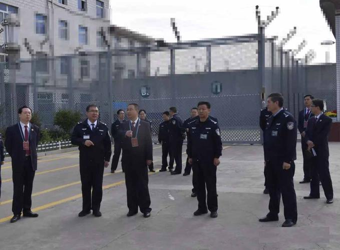 阳泉荫营地区检察院检察长付利宝到阳泉二监调研