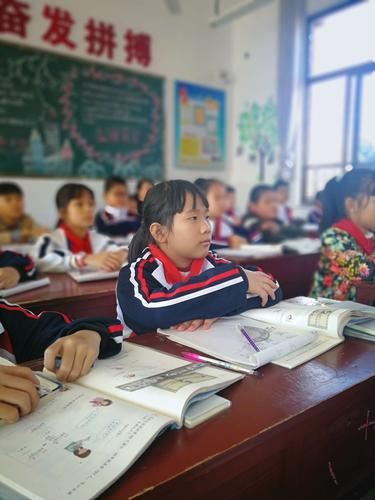 闽清县第二实验小学"提高农村小学生数学课堂效率的研究"年段公开课