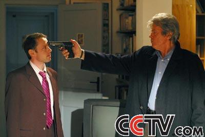 cctv.com-《风云剧场》:阿兰61德龙的警探情结