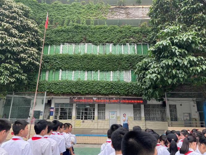 学党史 祭英烈 - 德育园地 - 广西梧州市教育局网站 - jyj.wuzhou.