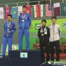 2007年薛飞来到湖 北武汉乒乓球队沈博林麾下,接受更为系统训练.