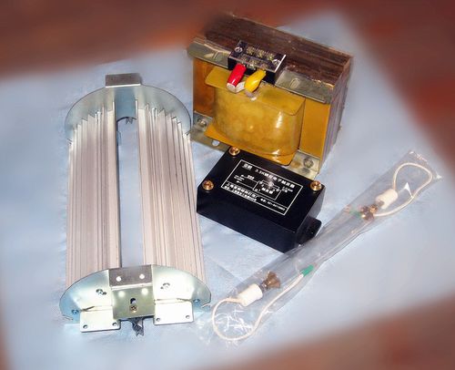 5kw管形镝灯的启动,电源电压220v-380v,具有性能好,体