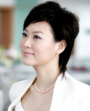 金霞是辽宁卫视注明的节目主持人金霞刚刚从学校毕业就在辽宁卫视