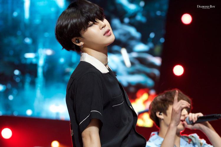 [防弹少年团][分享]170623 黑发朴智旻就是性感定式 看一眼便致命