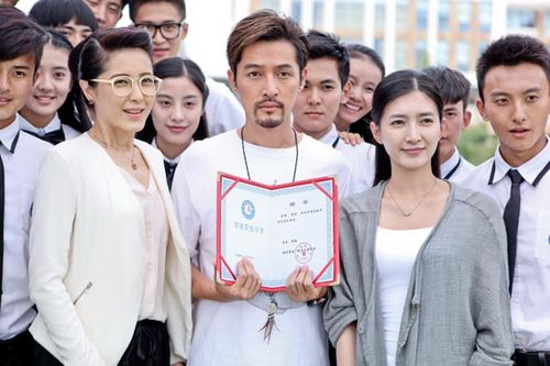 旋风十一人今收官曾黎被粉丝求同款