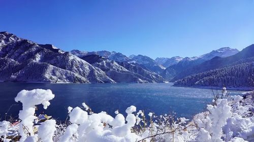 天山天池带你看尽天池湖从冬到春