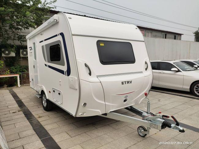 国产拖挂式房车爱旅420四人版现车特价