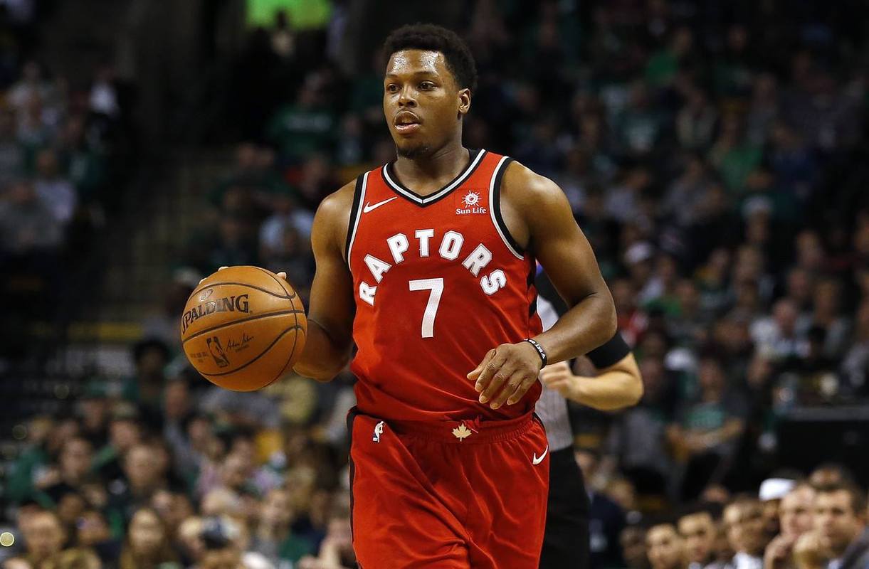 北京时间8月13日,猛龙后卫凯尔·洛瑞因左手大拇指伤势宣布退出美国