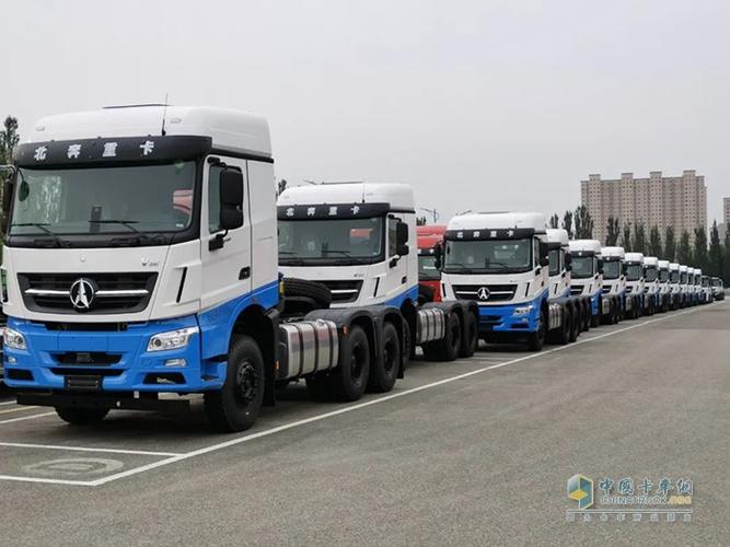 北奔重卡首批国六牵引车交付包钢钢联
