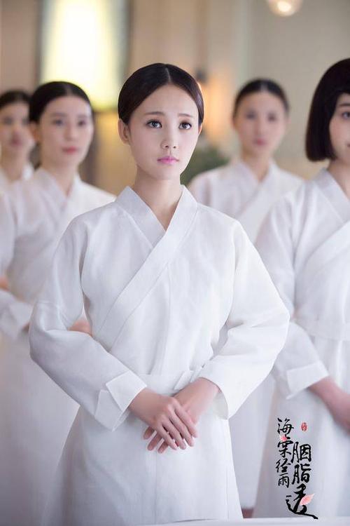 《海棠经雨胭脂透》邓伦李一桐能否终成眷属成谜局
