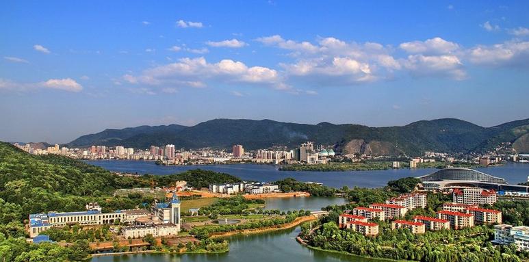  p>黄石港街道,隶属于湖北省黄石市黄石港区,介于东经115°01′～115