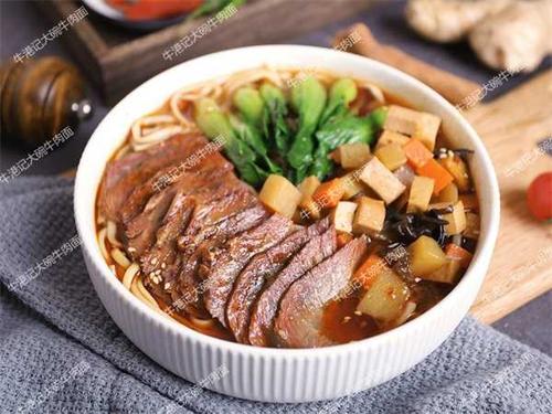 牛家人大碗牛肉面