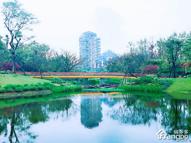 麓湖生态城白玉台5居