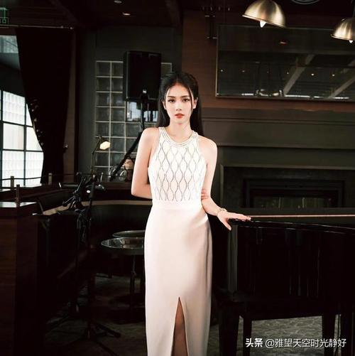 盘点90后小花旦白鹿唯美的礼服裙合集身材颜值俱佳的代表