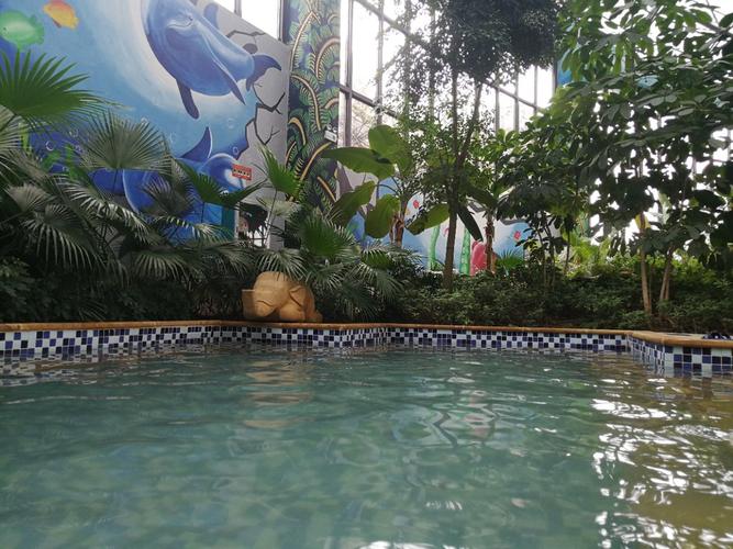 罗山湖四季温泉小镇