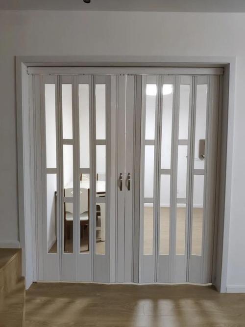 试试折叠门,省空间又实用!