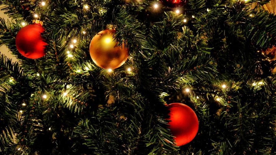 高清圣诞树装饰图片大全-节庆壁纸-高清节庆图片-第10图-娟娟壁纸