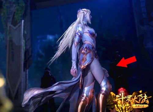 她一出现,其他的美女角色们瞬间就都不香了,而且千仞雪的布料少,整体