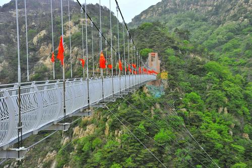 莱芜房干九龙大峡谷
