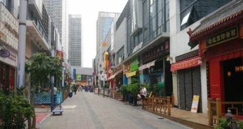 湖里万达广场 精装大门面 好位置 120平拐角