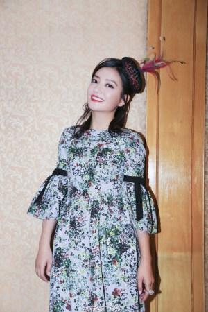 猴年春晚蔡明小品笑果最佳 赵薇压轴献唱美翻了