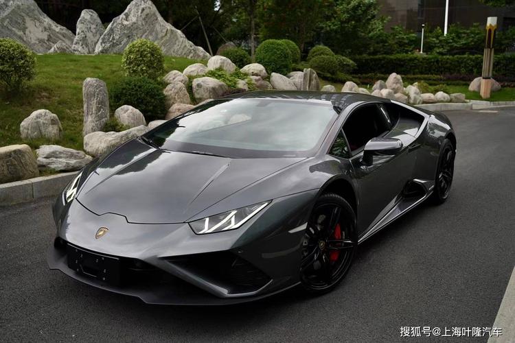 实拍全新兰博基尼huracan evo,上海黑色惊艳!
