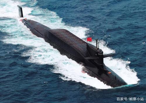 作为中国海军更重要装备的第二代战略核潜艇094型也开始了研制,其设计