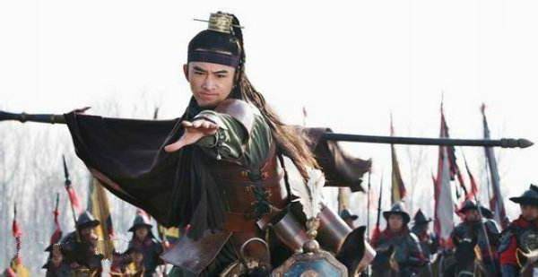 之所以被称为没羽箭,是因为他擅长投飞石,把石头投得像弓箭一样,好几