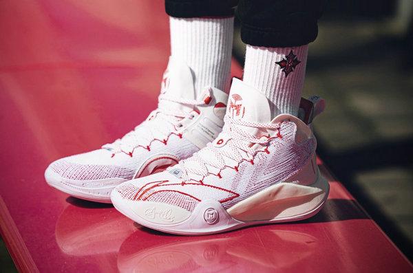 李宁全新cj麦科勒姆签名战靴cj1鞋款抢先预览