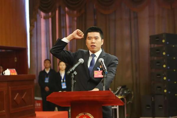 沁源县 县委书记金所军在会上发表了热情洋溢的讲话.