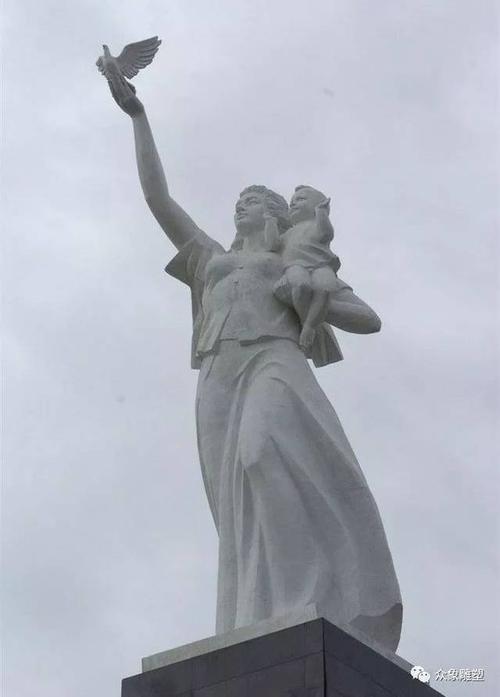 和平女神像