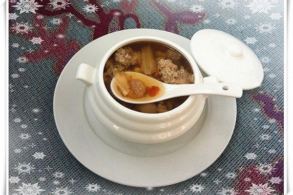 人参龙眼炖瘦肉