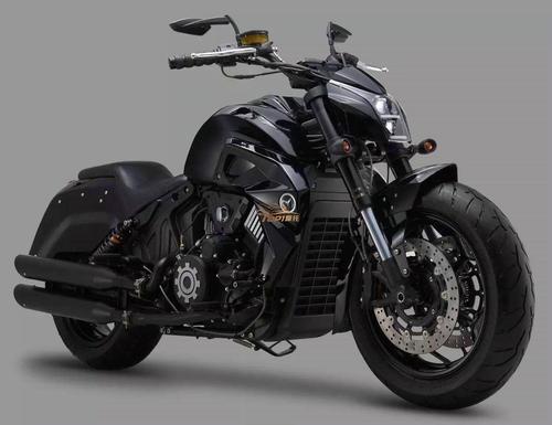 摩瑞是第一个吃螃蟹的人,当年的mv800是国产排量最大的摩托车